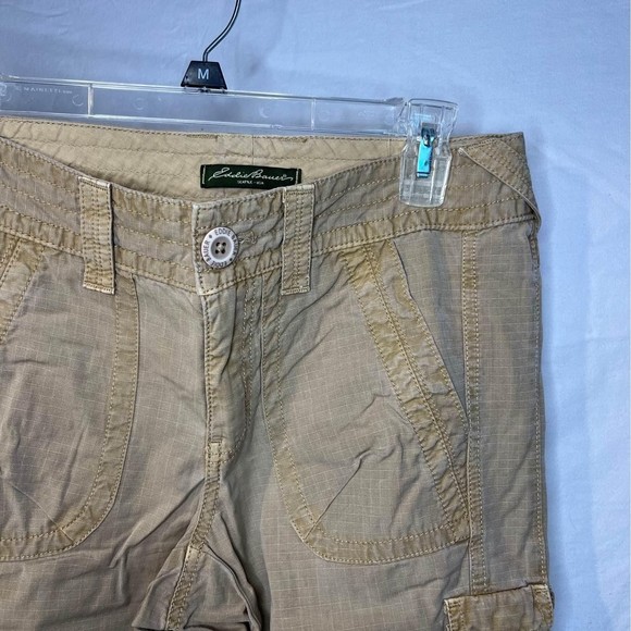 Women’s Eddie Bauer Khaki Cargo Pants Size 2 - Picture 2 of 5
